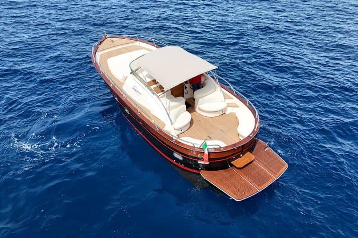 Sunset boat tour among Capri's hidden treasures