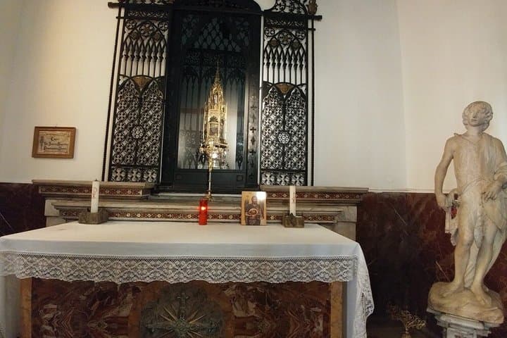 Rome Christian Pilgrimage Tour by Golf Cart Churches and Relics