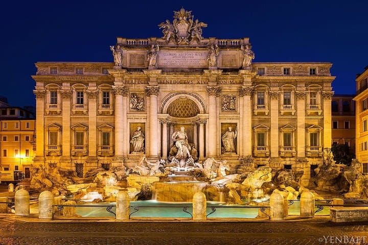 Trevi Fountain Special Inner Access with Priority and Audio Guide
