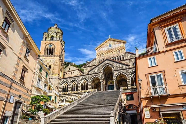 Amalfi Coast Tour from Rome with Positano and Lemon Stop