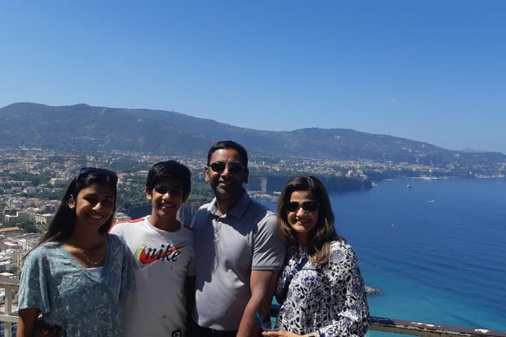 Day Trip from Rome to Pompeii & Amalfi Coast In semi private tour