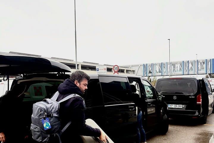 Private Transfer Trieste Port to Venice Marco Polo Airport / City