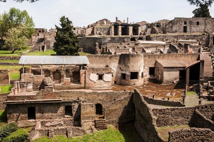 Pompeii Entry Ticket with Digital Audioguide