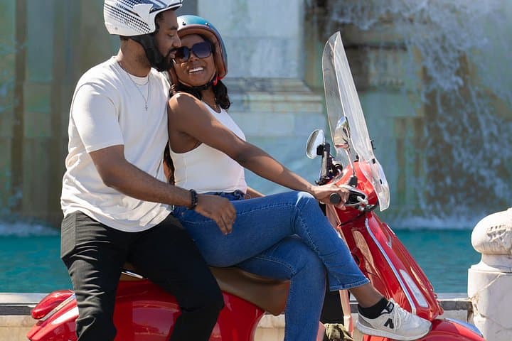 Photo Tour in Rome with Vespa