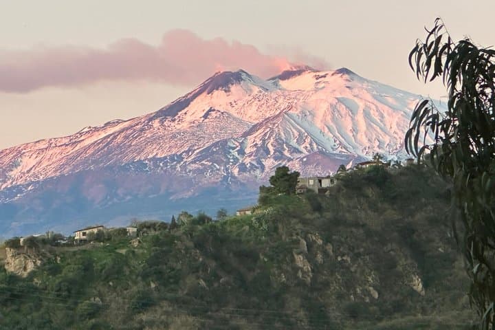 Etna and Wine an experience between nature and aromas with taste.