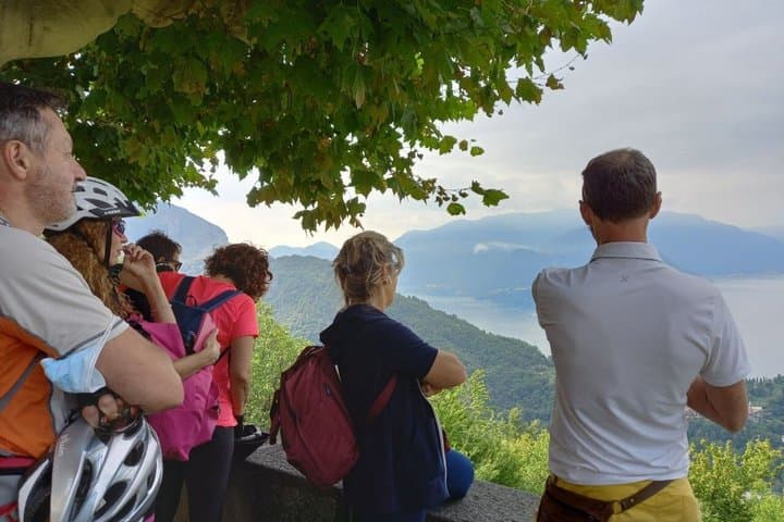 4 days walking on Lake Como