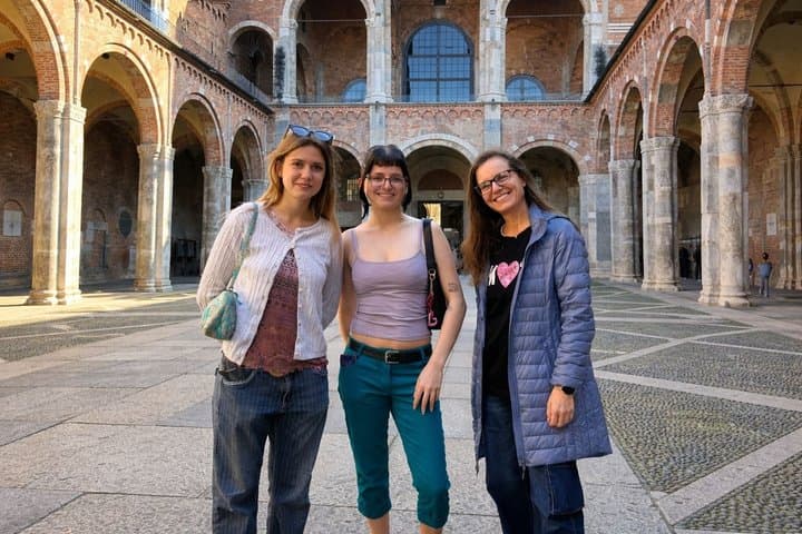 Milan Walking Tour: Explore Top Sights & Hidden Gems
