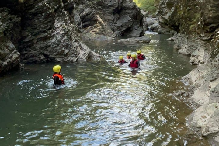 Canyoning Family in Lima Stream in Tuscany + Free Photos