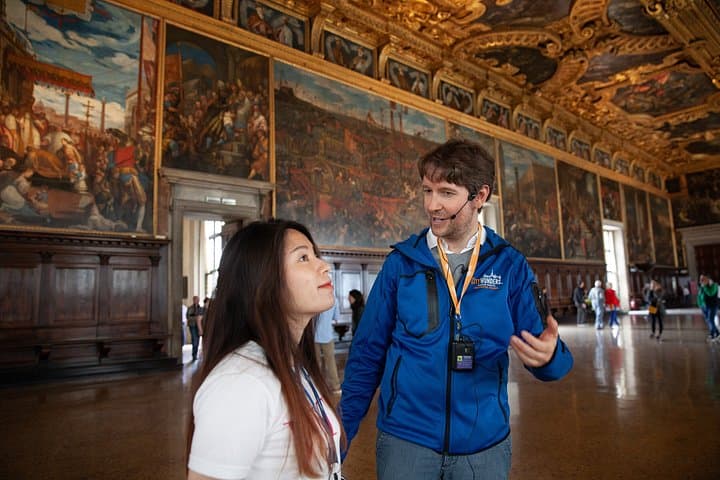 Venice in a Day: St. Mark’s, Doge’s, Gondola and Murano & Burano