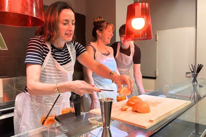 Pizza Cooking Class & Spritz Making with lunch & drinks in Rome