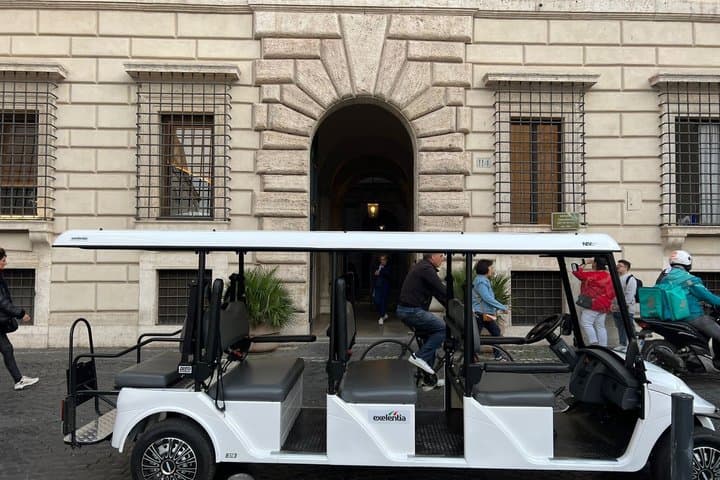Rome Golf Cart Experience Trevi Fountain, Pantheon & Secret Spots