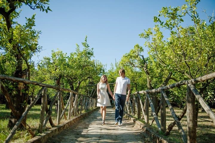 Private Scenic Views and Coastal Photoshoot in Sorrento