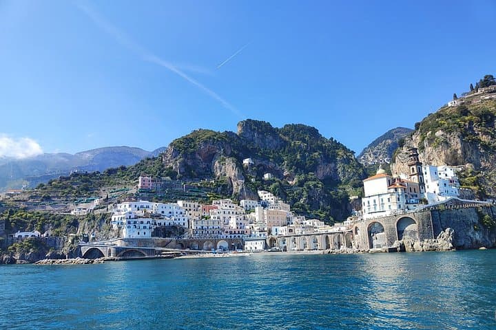 Tour from Naples: Sorrento, Positano and Amalfi with Boat Ride