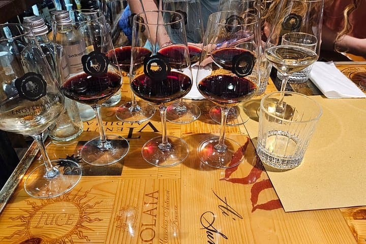 Wine Tasting Experience in Florence city centre