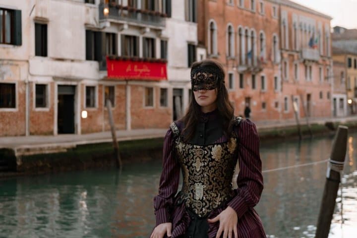Venice Carnival Costume Photoshoot Private Experience
