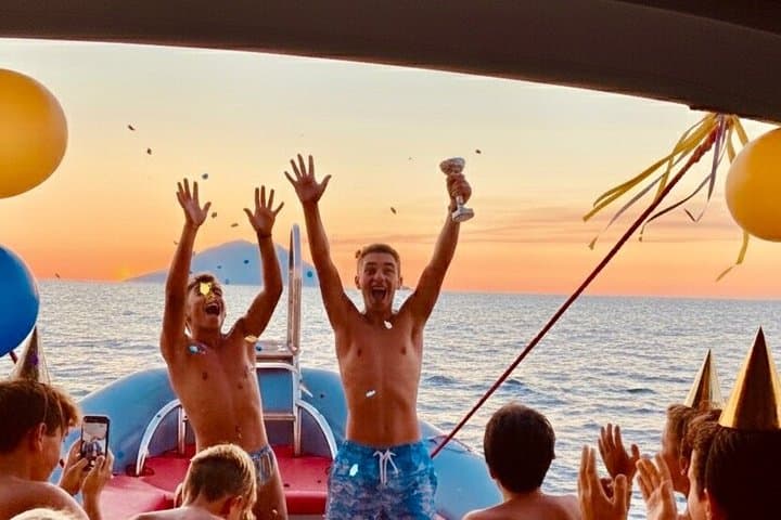 Sunset excursion from Tropea to Capo Vaticano with aperitif