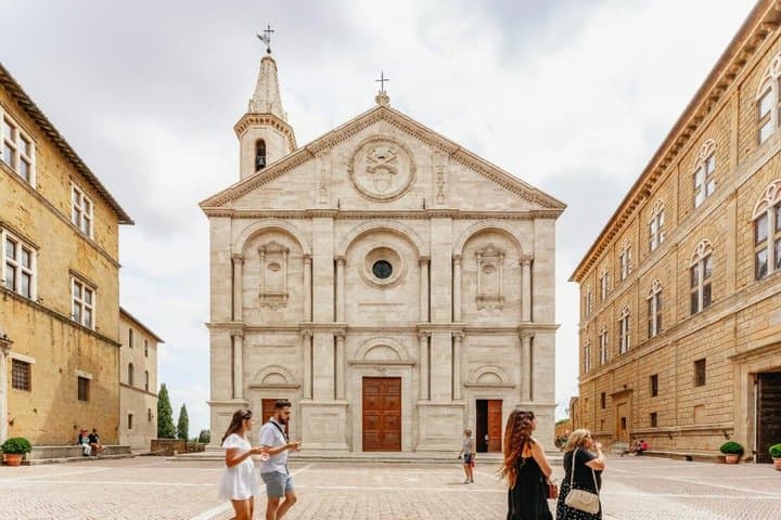 Rome: Tuscany & Montepulciano Day Trip with Lunch & Wine Tasting