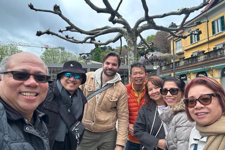 Small-Group Lake Como: Bellagio, Varenna, Hidden Gorge & Boat