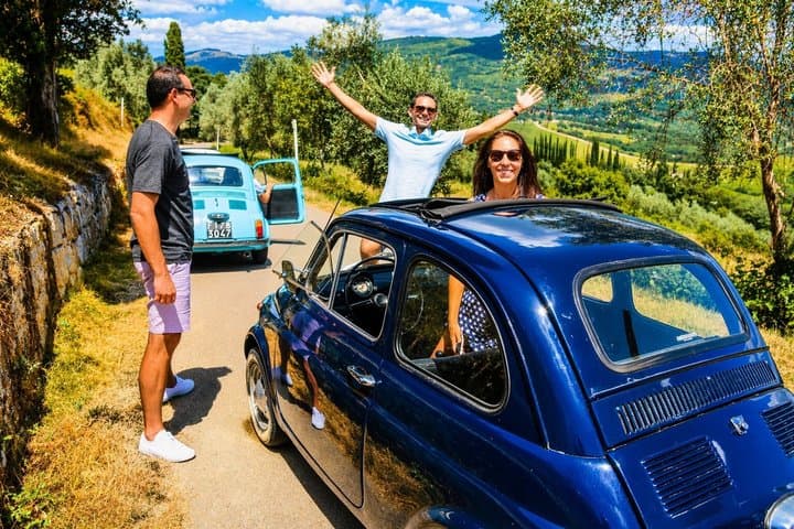 Florence: Private Vintage FIAT 500 with Wine & Olive Oil