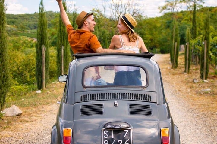 Vintage Fiat 500 Tour: Lunch and 2 Wine tastings in the Chianti