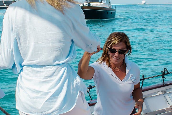 3-Hour Private Boat Tour of Capri Island with Local Skipper