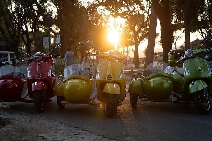 Vespa Sidecar Tour with Pickup from Hotel and Dropoff 90 minutes