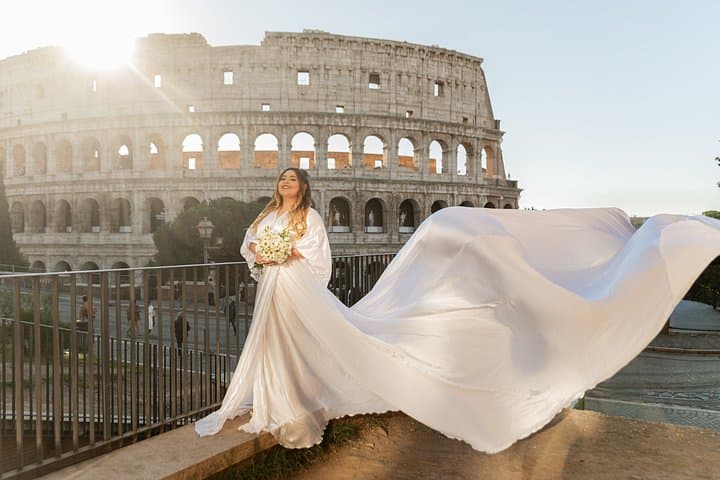 Rome : Photoshoot with Flying Dress