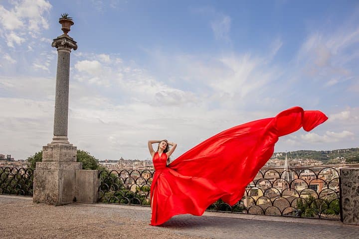 Rome : Photoshoot with Flying Dress