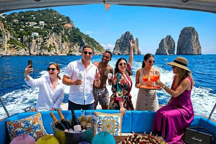 All-Inclusive Capri Boat Tour with City Visit from Positano