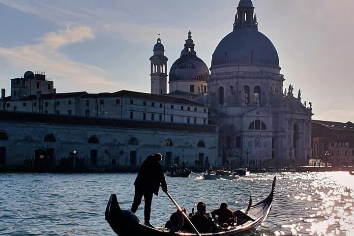 Venice Day Tour Gondola Ride and Glass Factory