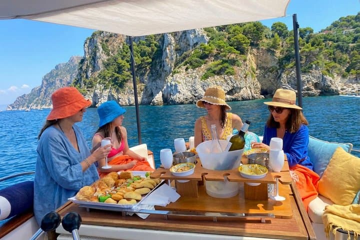 Blue Grotto and Capri Private Boat Tour with Aperitivo and Swim
