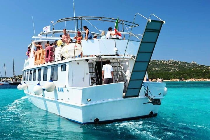 Baja Sardinia & Cannigione: boat tour to La Maddalena Archipelago