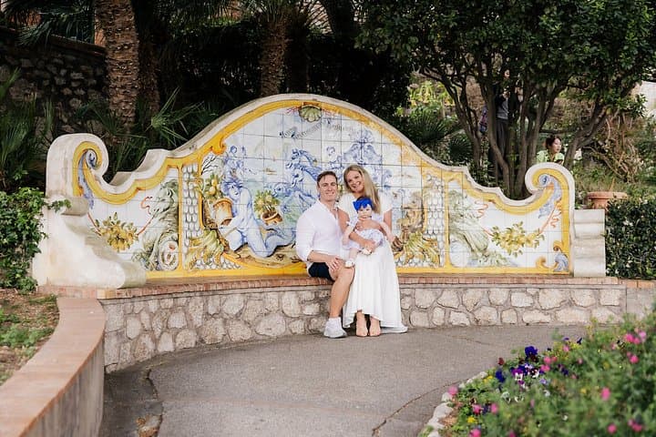 Private Vacation Photoshoot with Photographer in Capri