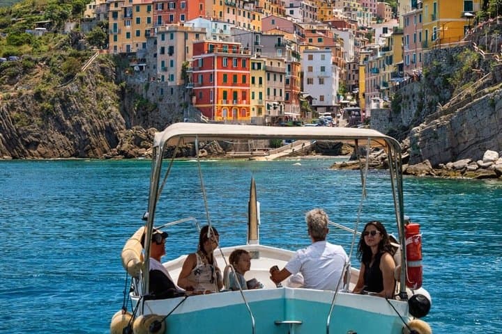 Private Boat Tour in Cinque Terre from Monterosso
