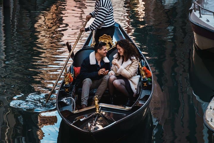 Premium Photoshoots in Venice