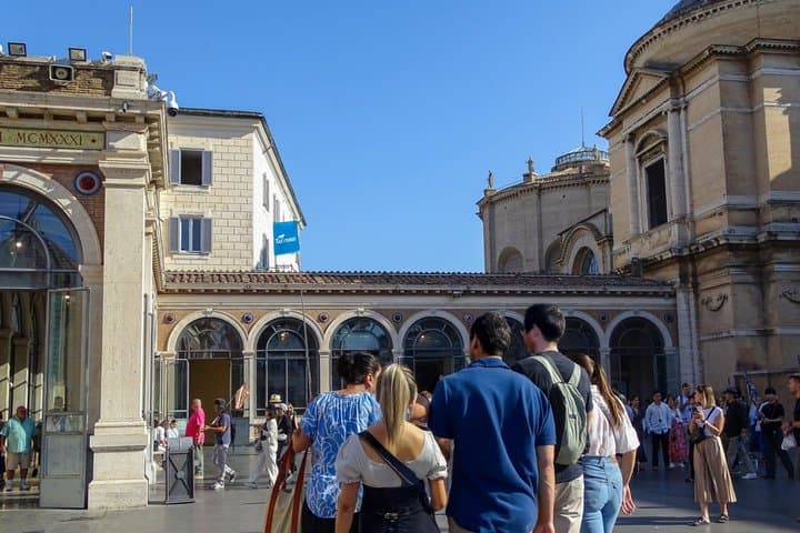 Vatican & Sistine Chapel: Small Group Tour, Early Entrance Option