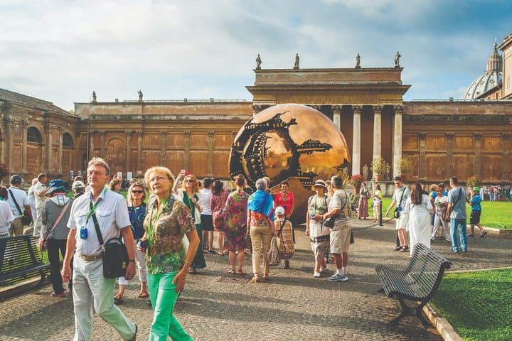 Vatican, Sistine Chapel & St. Peter's Basilica VIP Guided Tour