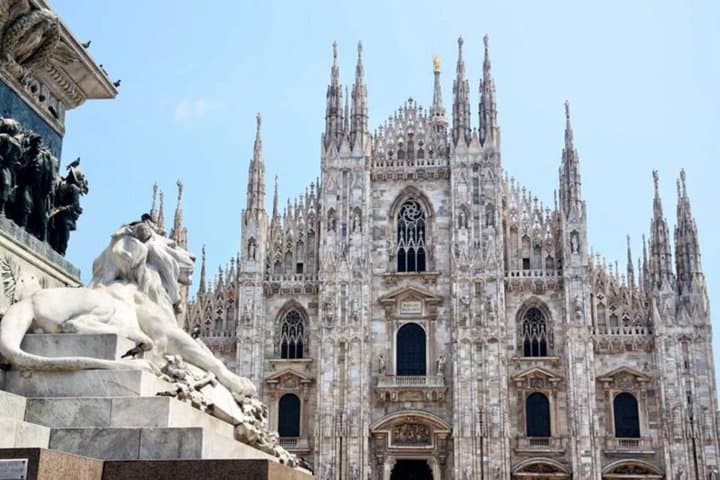 Private Milan Golf Cart Tour Explore the City