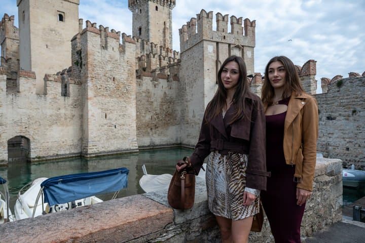 Guided tour in Sirmione with motorboat tour