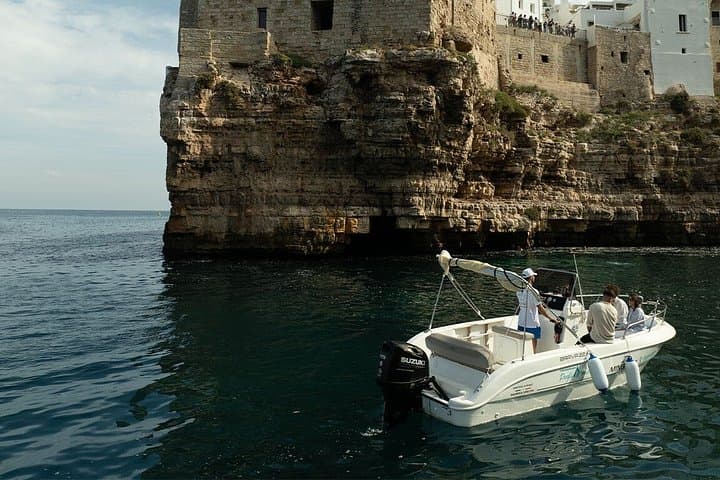 Polignano a Mare Scenic Boat Tour of the Caves with Aperitif