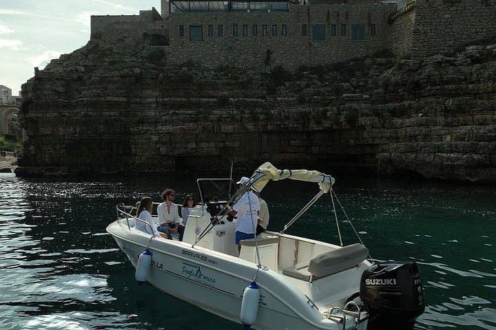 Polignano a Mare Scenic Boat Tour of the Caves with Aperitif