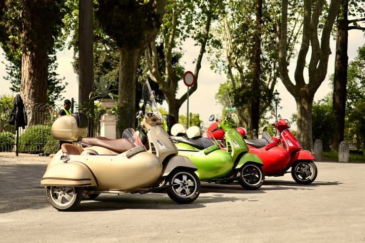 Vespa Sidecar Tour in Rome
