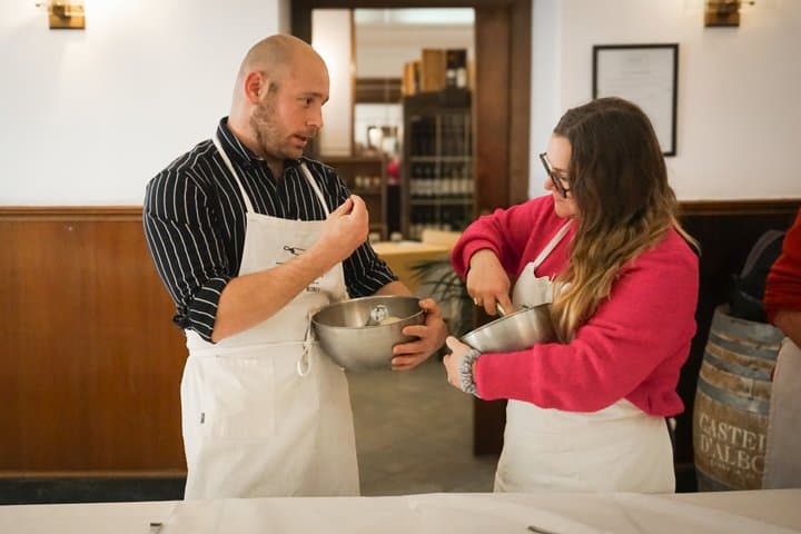 Gelato and Fettuccine Pasta Cooking Class in Rome Piazza Navona