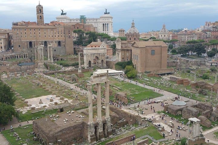 Colosseum Roman Forum and Palatine Hill Guided Tour
