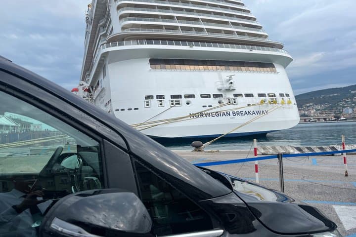 Transfer from Cruise Terminal of Ravenna to Venice Airport
