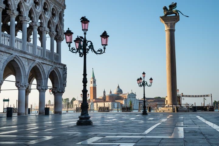 Transfer from Cruise Terminal of Ravenna to Venice Airport