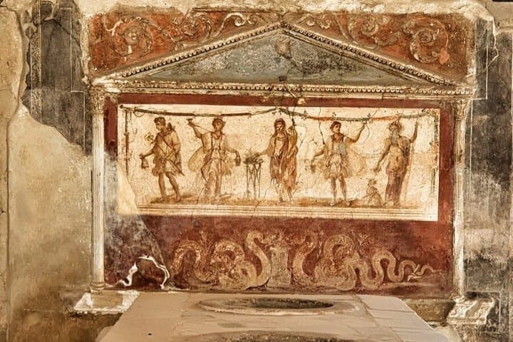 Herculaneum Experience Day Trip with Easy Lunch from Sorrento
