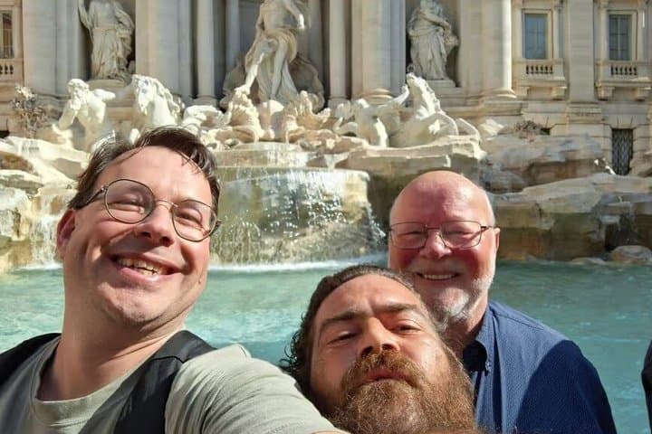 Trevi Fountain Guided Tour with Exclusive Access