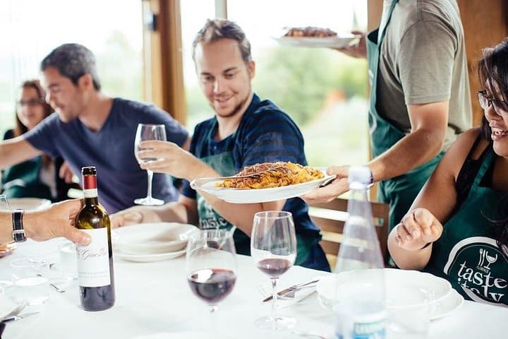 Tuscany Express Experience: Pasta Class & Wine Tour from Florence