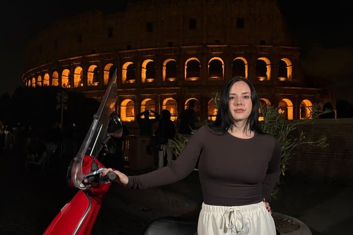 Rome: Lizzie McGuire Experience with Vespa Tour